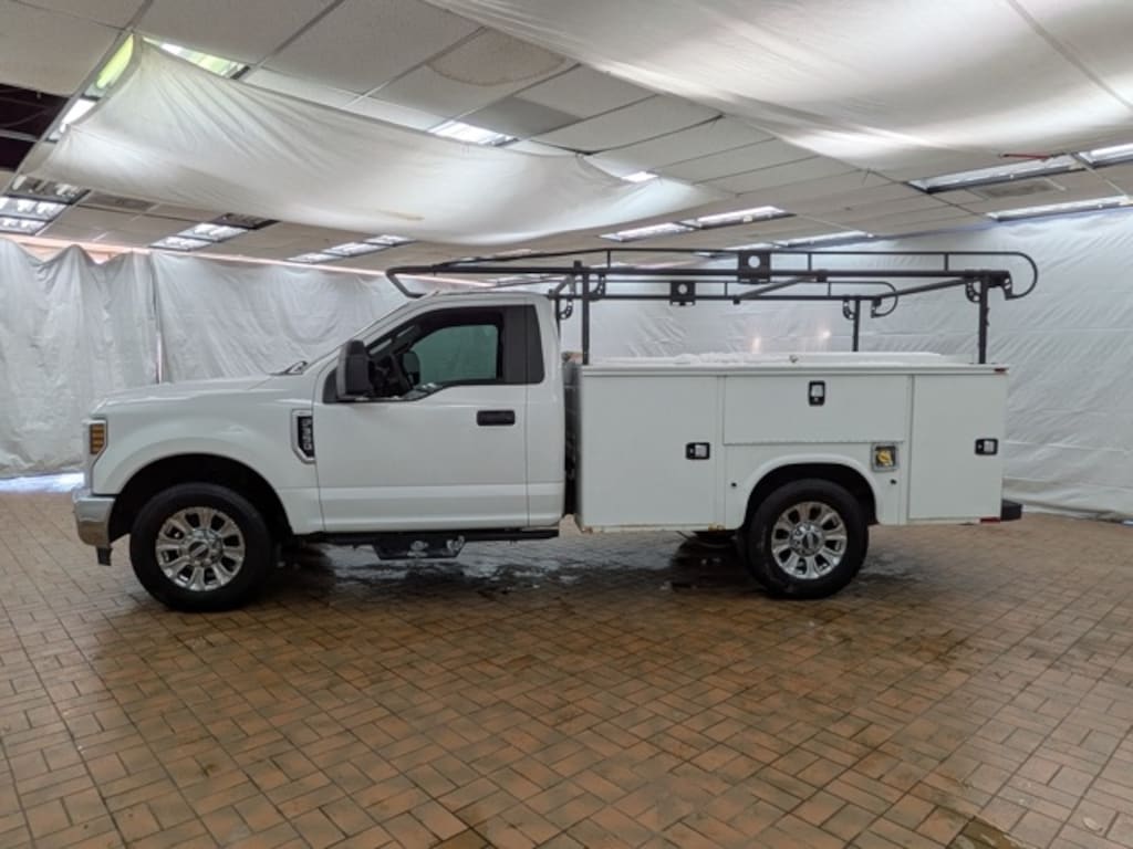 Used 2018 Ford F-350 Chassis Cab XL Chassis Truck