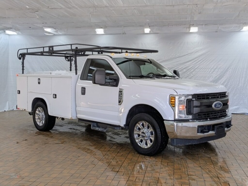 Used 2018 Ford F-350 Chassis Cab XL Chassis Truck