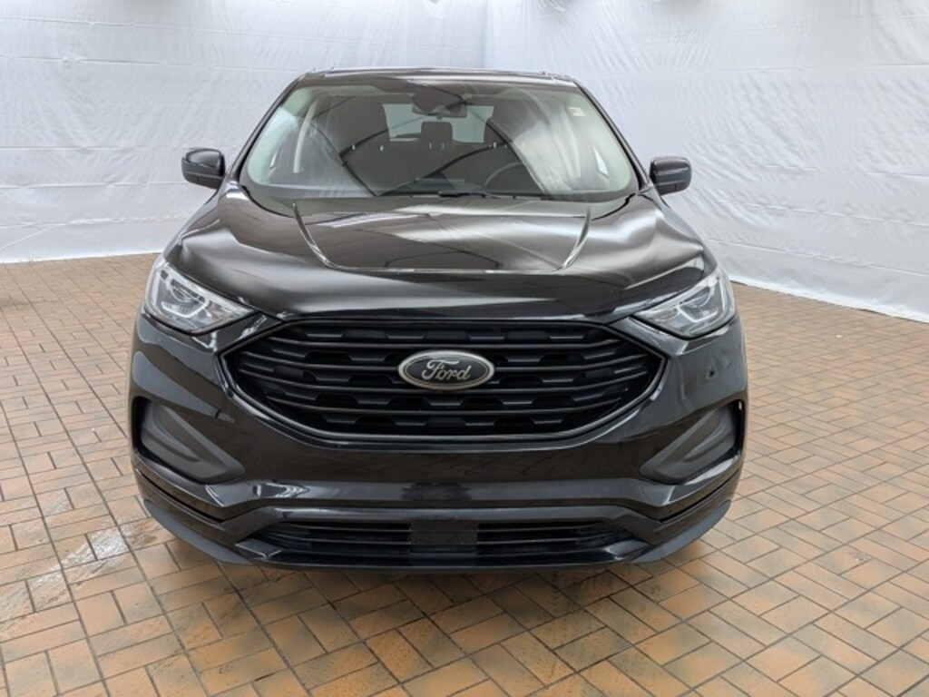 Used 2024 Ford Edge SE SUV