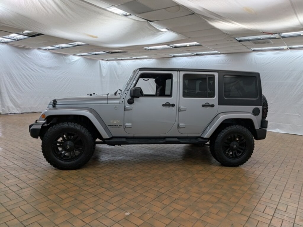 Used 2015 Jeep Wrangler Unlimited Sahara SUV