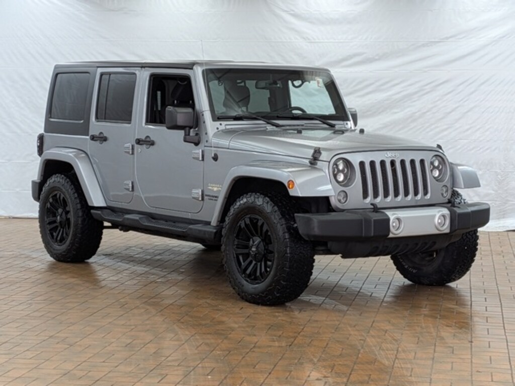 Used 2015 Jeep Wrangler Unlimited Sahara SUV