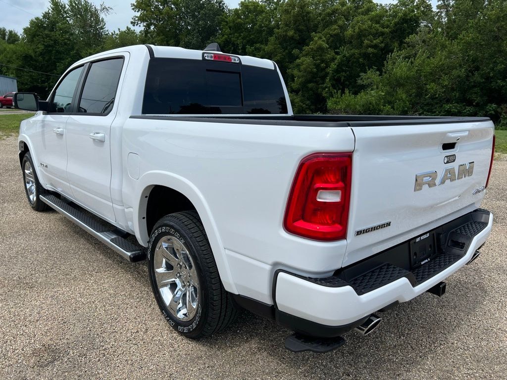New 2026 Ram 1500 BIG HORN CREW CAB 4X4 5'7 BOX Pickup