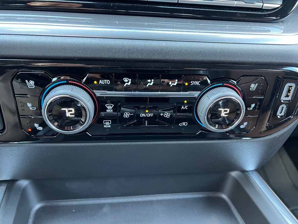 2025 Chevrolet Silverado 2500HD High Country - Photo 50