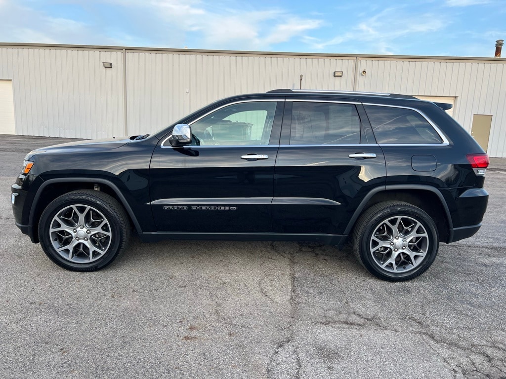 Used 2022 Jeep Grand Cherokee WK Limited with VIN 1C4RJFBG1NC125225 for sale in Canton, IL