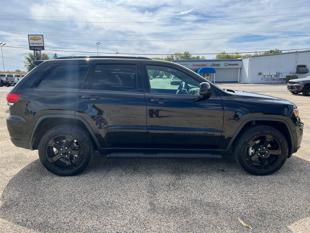 2020 Jeep Grand Cherokee Laredo Upland photo 4