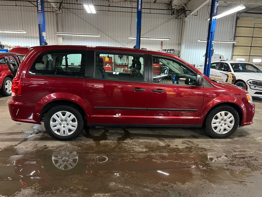 Used 2015 Dodge Grand Caravan AVP/SE Van
