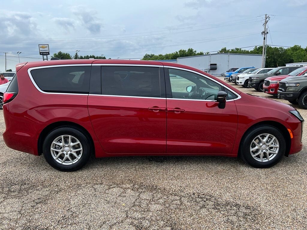 New 2027 Chrysler Pacifica Passenger Van