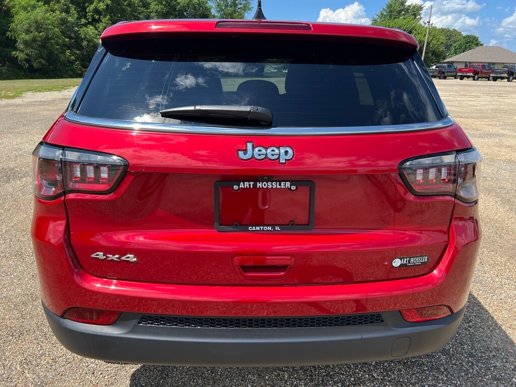 2025 Jeep Compass Sport photo 4