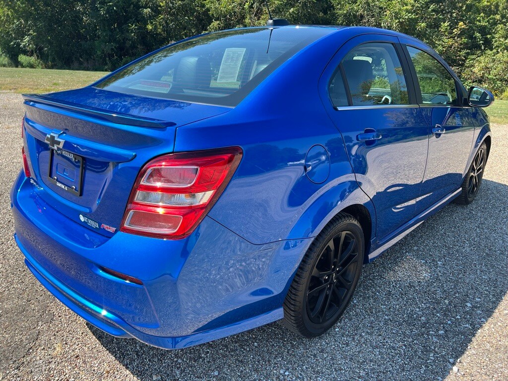 2020 Chevrolet Sonic Premier photo 3