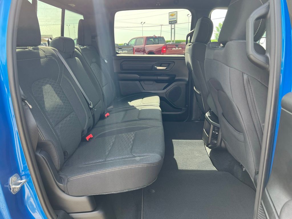 2025 RAM 1500 Tradesman - Photo 12