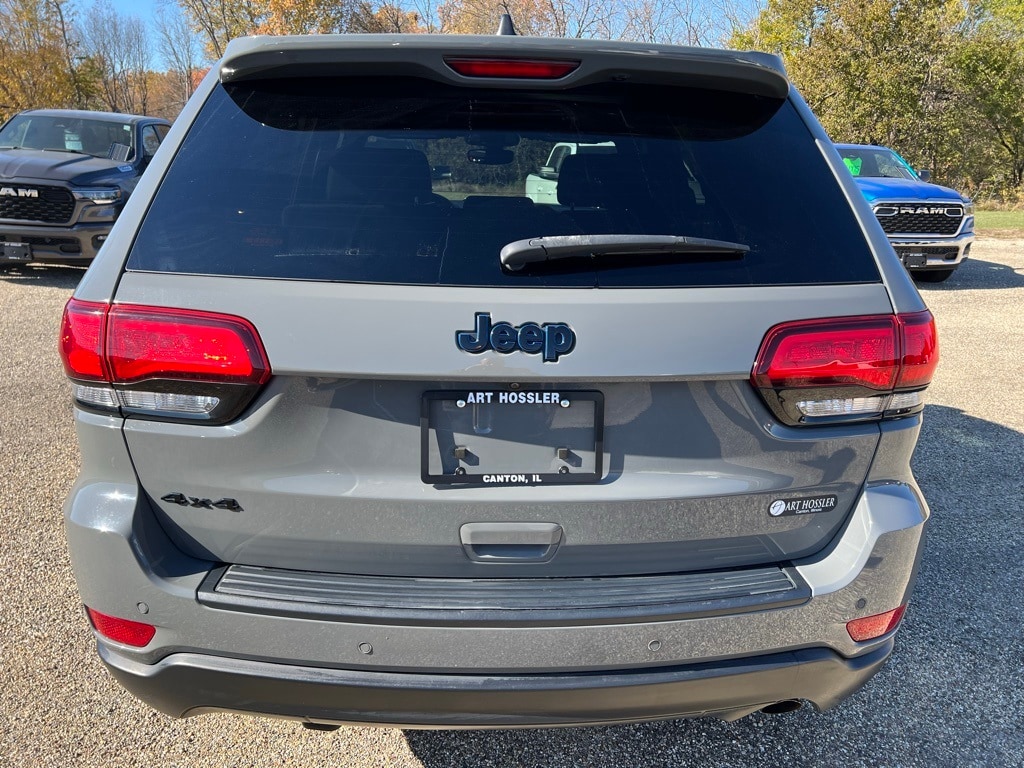 Used 2020 Jeep Grand Cherokee Laredo SUV