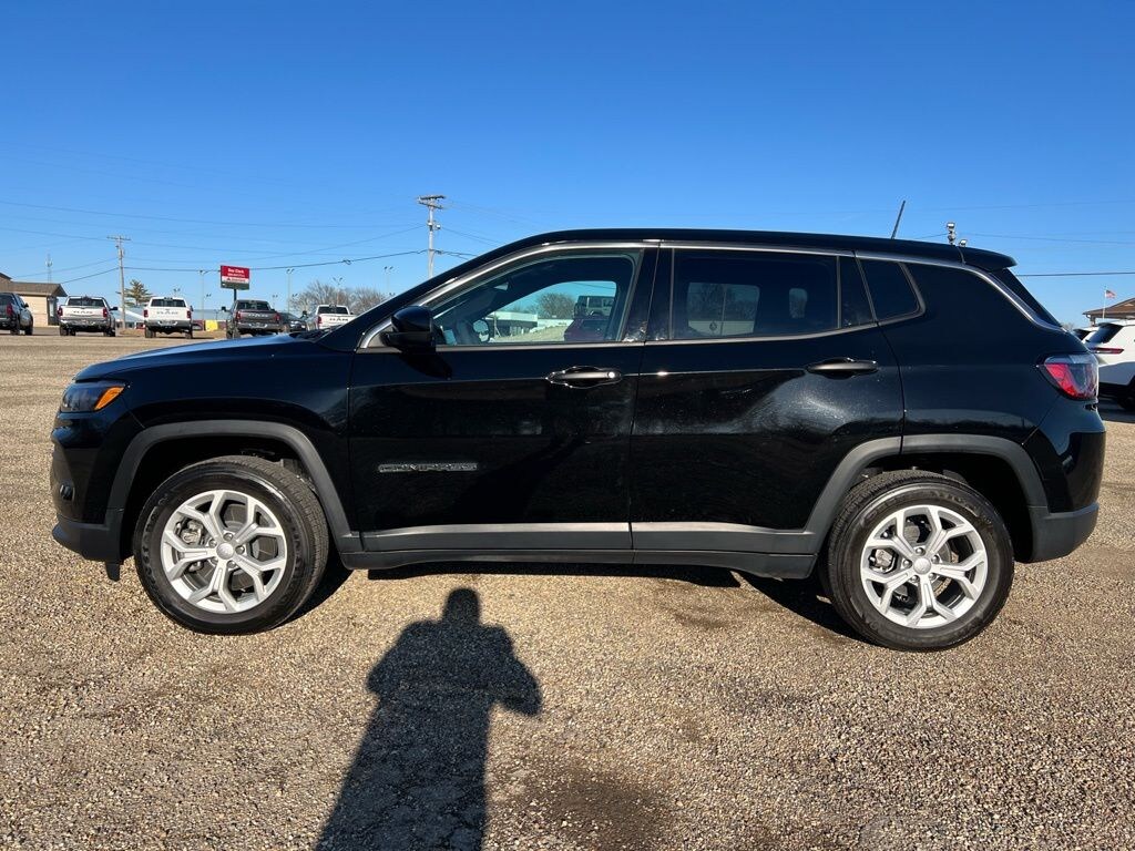 Used 2024 Jeep Compass Sport SUV