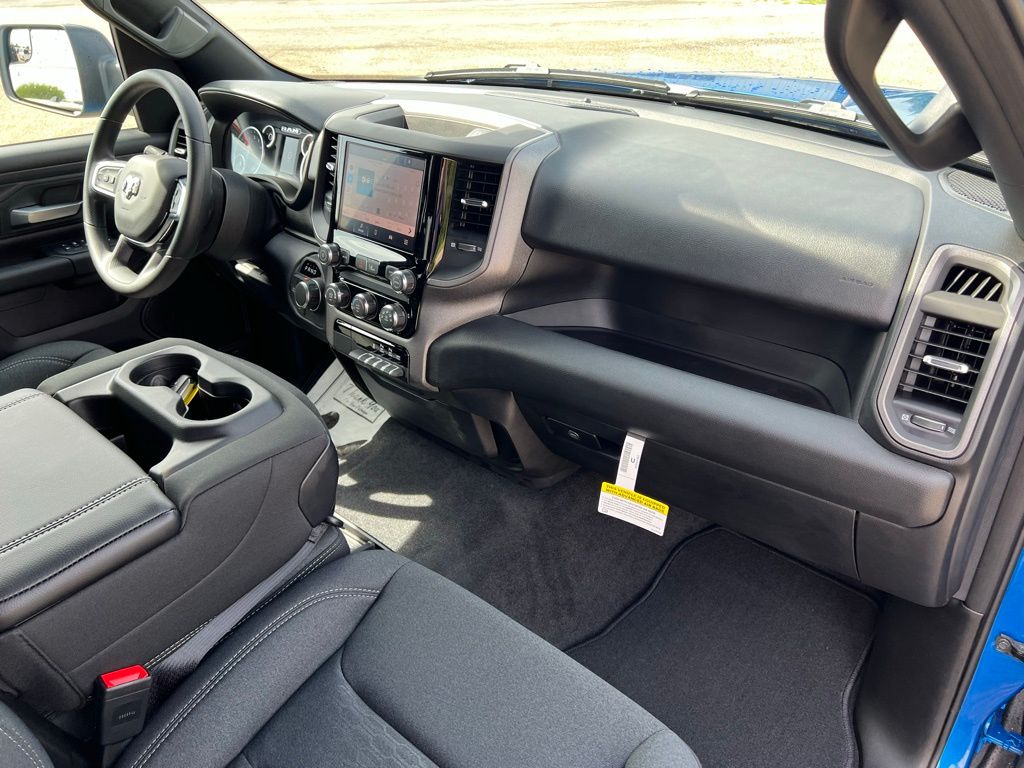 2025 RAM 1500 Tradesman - Photo 11