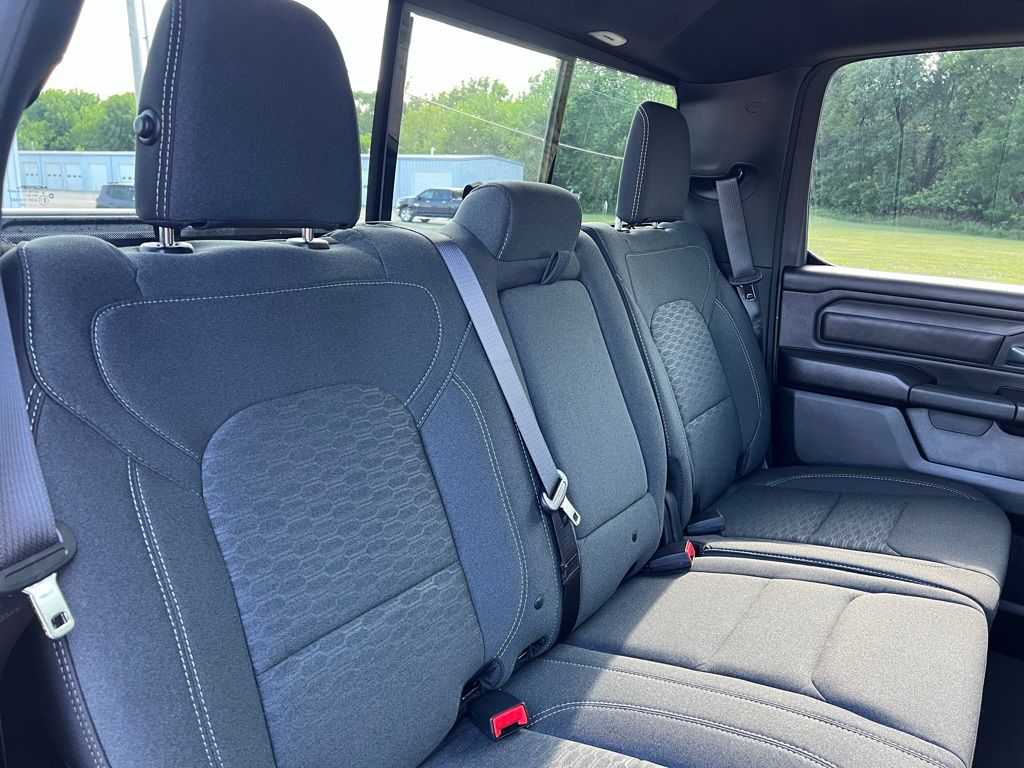 2025 RAM 1500 Tradesman - Photo 16