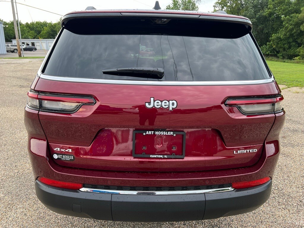 2025 Jeep Grand Cherokee Limited photo 4