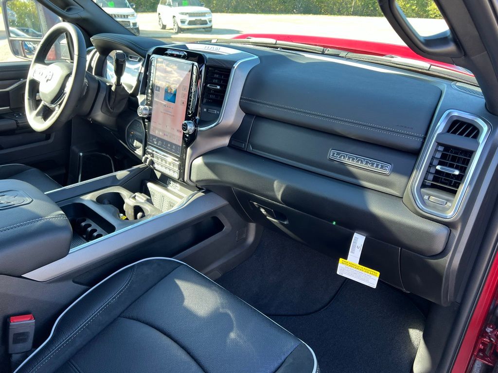 2026 RAM 2500 Laramie - Photo 11