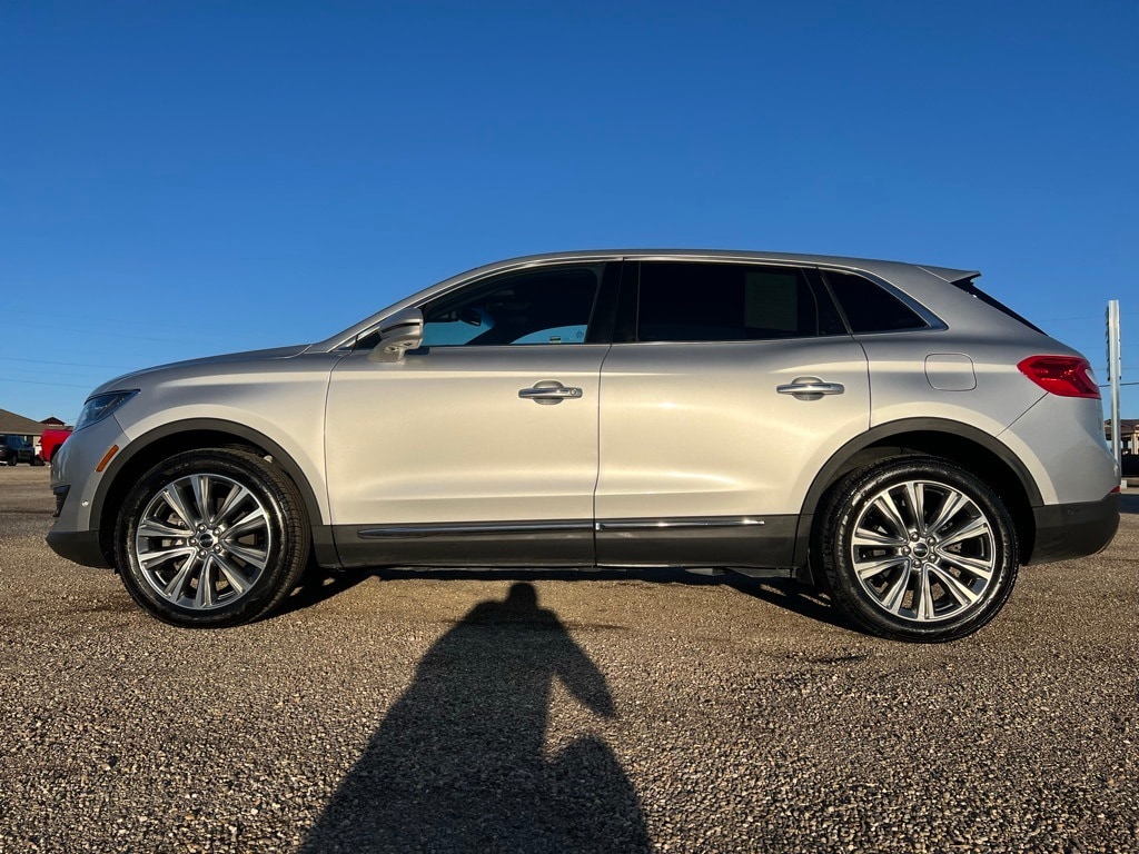 Used 2018 Lincoln MKX Reserve with VIN 2LMPJ8LP4JBL22322 for sale in Canton, IL