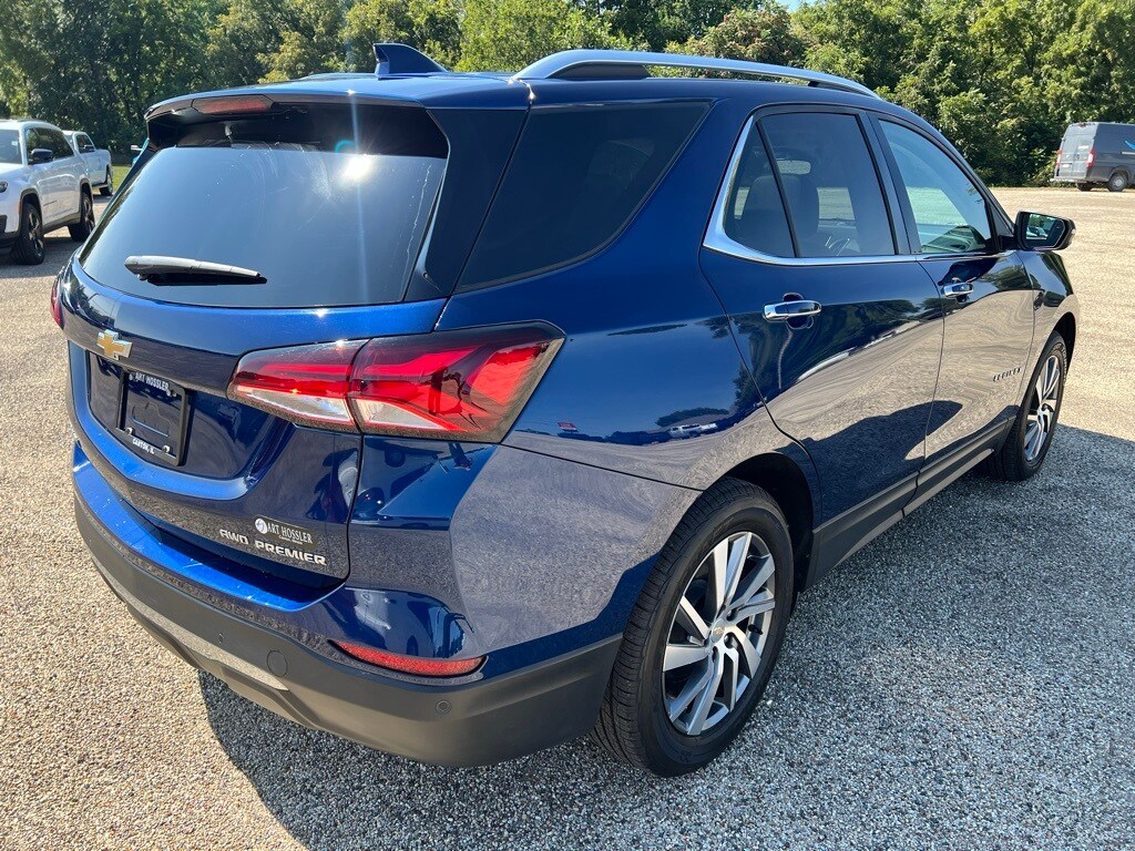 2022 Chevrolet Equinox Premier photo 2