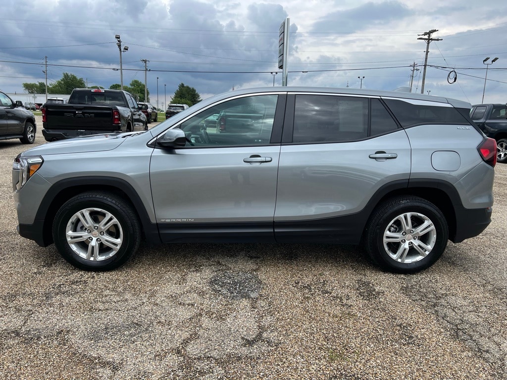 Used 2024 GMC Terrain SLE with VIN 3GKALTEG1RL296301 for sale in Canton, IL
