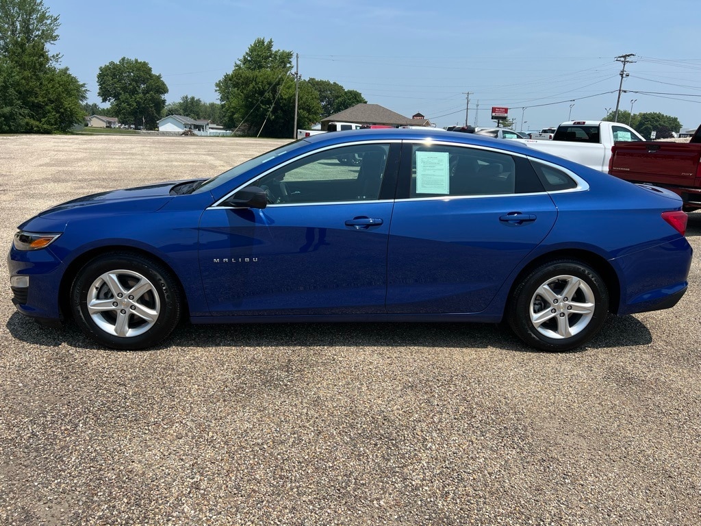 Used 2023 Chevrolet Malibu 1LS with VIN 1G1ZB5ST3PF194495 for sale in Canton, IL