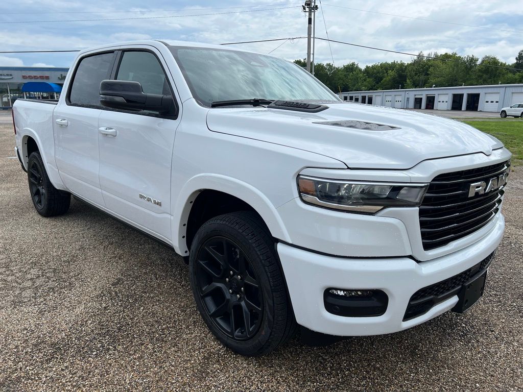 2026 RAM 1500 Laramie - Photo 9