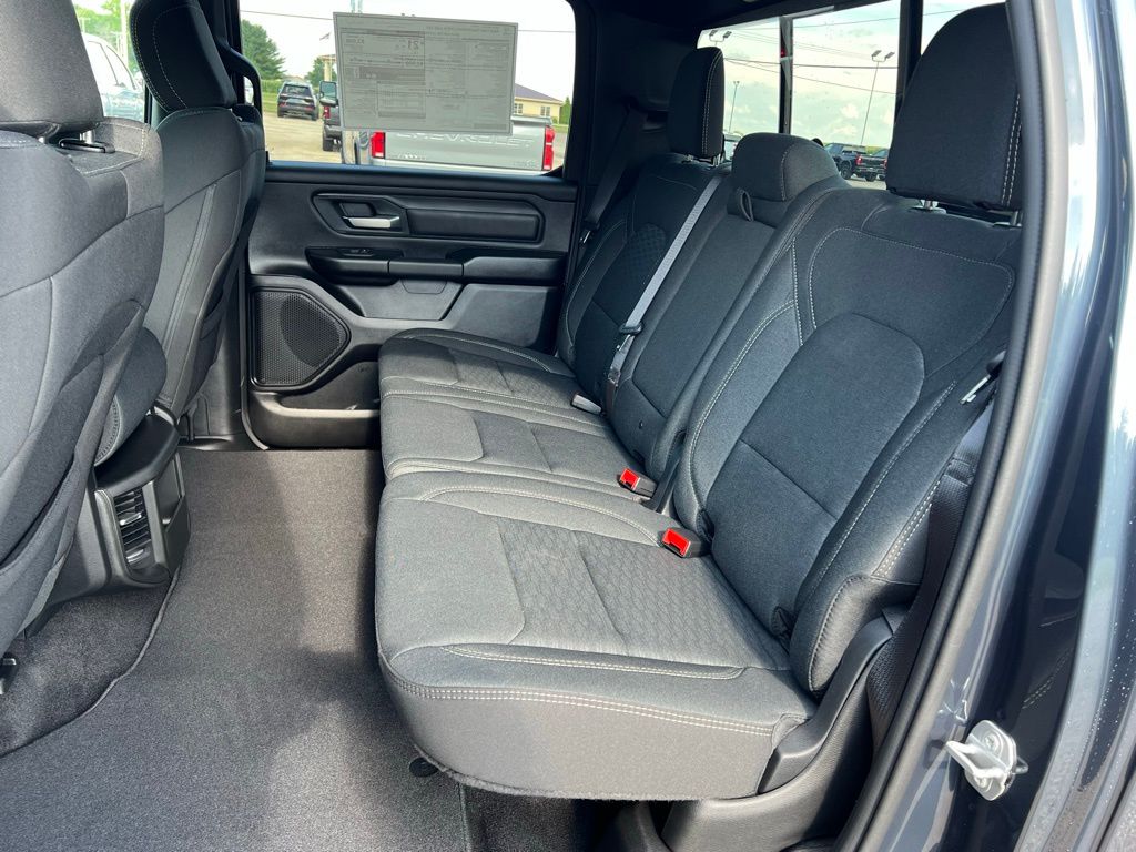 2025 RAM 1500 Tradesman - Photo 18