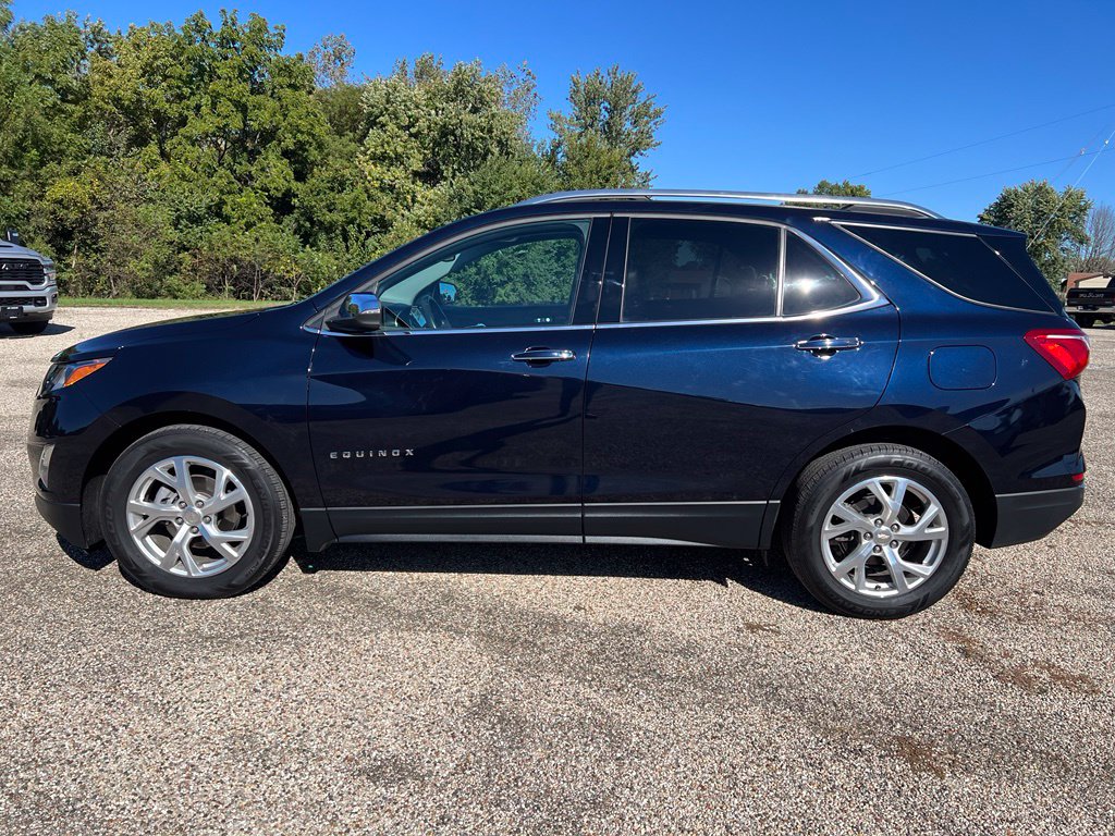 Used 2020 Chevrolet Equinox Premier with VIN 3GNAXNEV7LS601590 for sale in Canton, IL