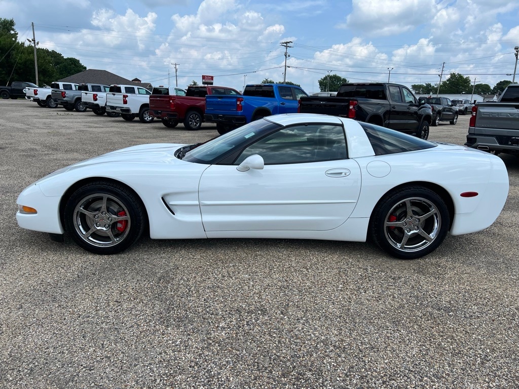 Used 1999 Chevrolet Corvette Base with VIN 1G1YY22G1X5119814 for sale in Canton, IL