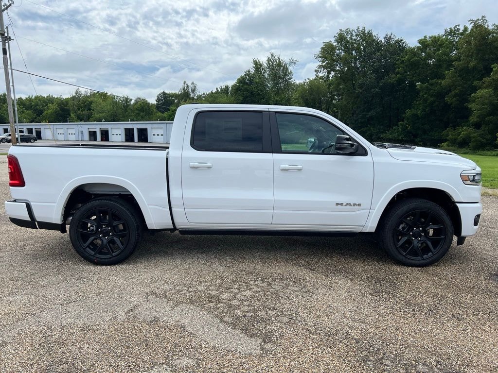 New 2026 Ram 1500 LARAMIE CREW CAB 4X4 5'7 BOX Pickup