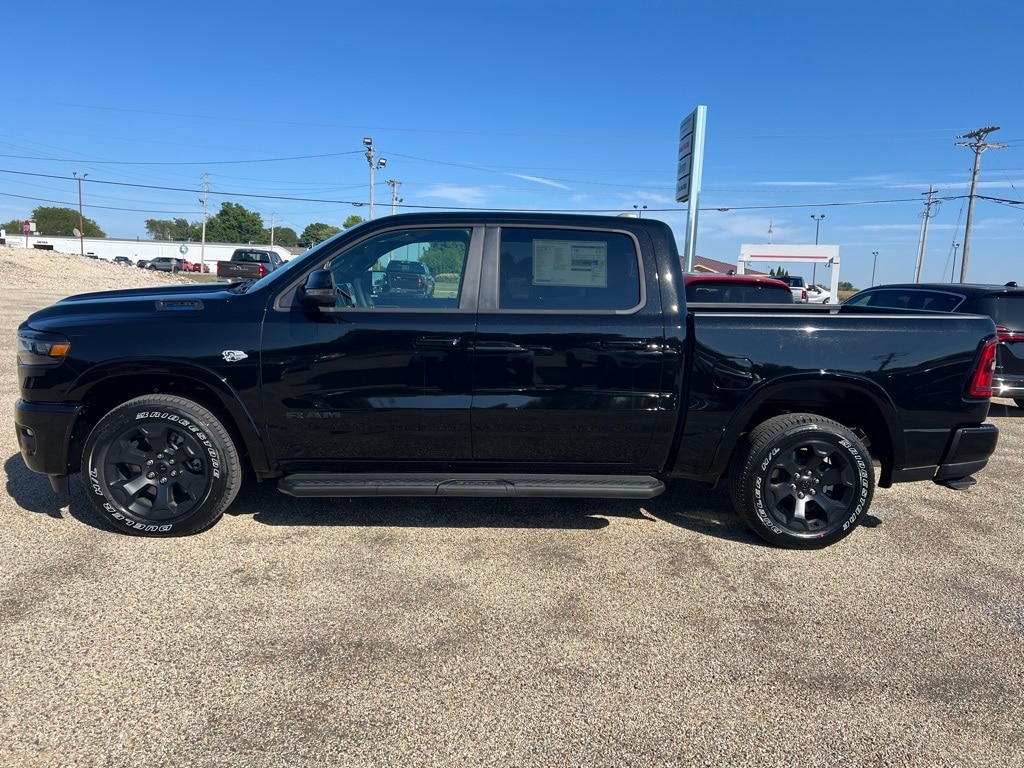 New 2026 Ram 1500 BIG HORN CREW CAB 4X4 5'7 BOX Pickup