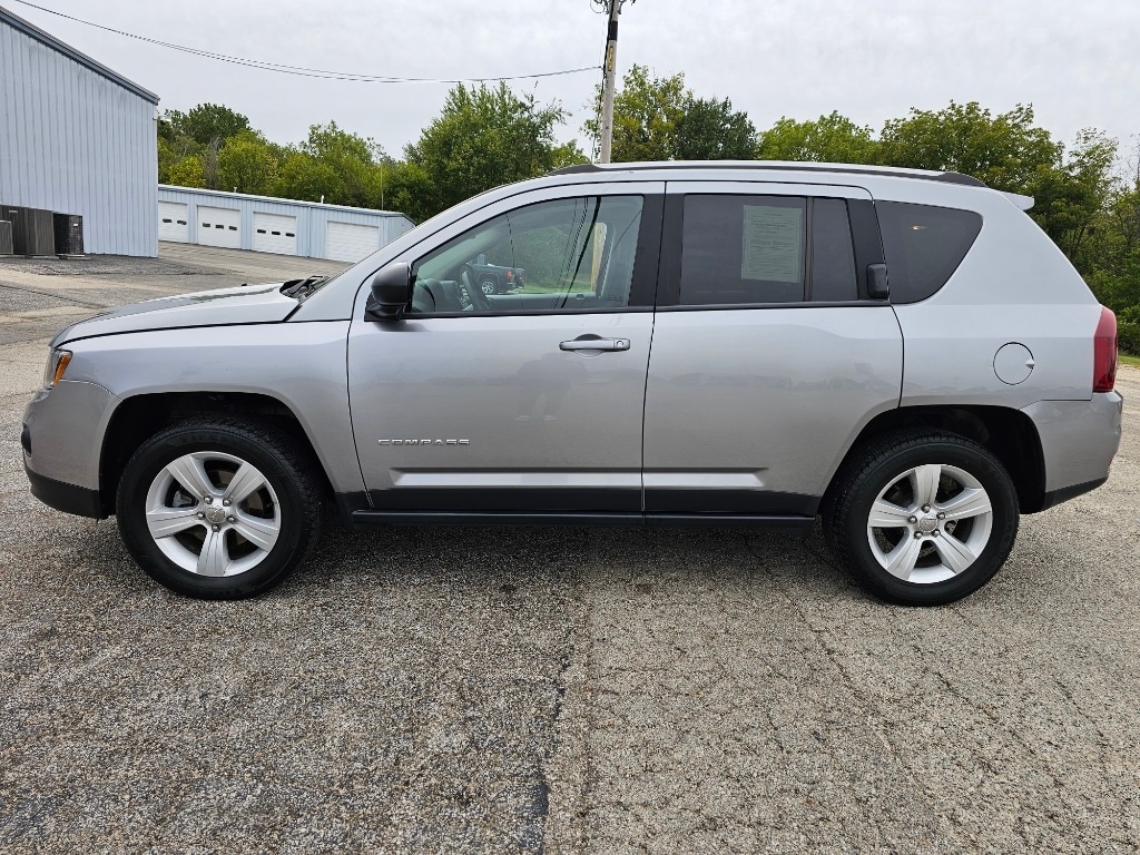 Used 2016 Jeep Compass Sport with VIN 1C4NJDBB2GD778389 for sale in Canton, IL