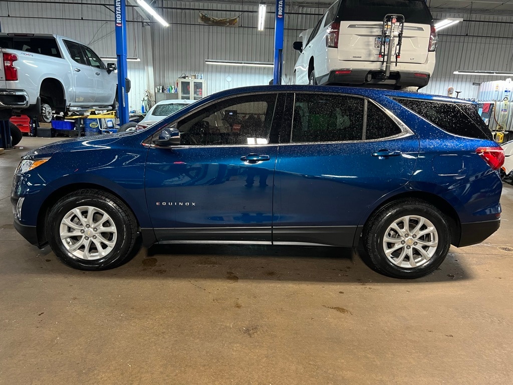 Used 2019 Chevrolet Equinox LT with VIN 2GNAXKEV6K6192087 for sale in Canton, IL