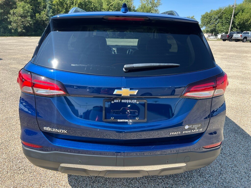 2022 Chevrolet Equinox Premier photo 3