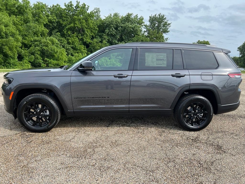 New 2026 Jeep Grand Cherokee Sport Utility