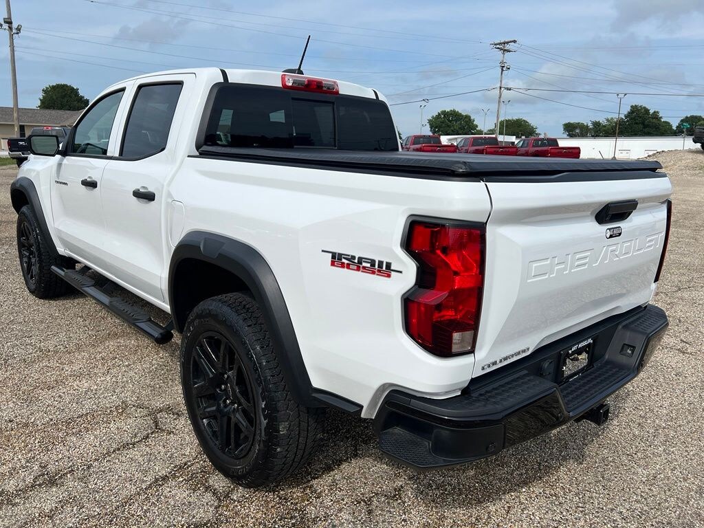 Used 2024 Chevrolet Colorado Trail Boss Truck Crew Cab