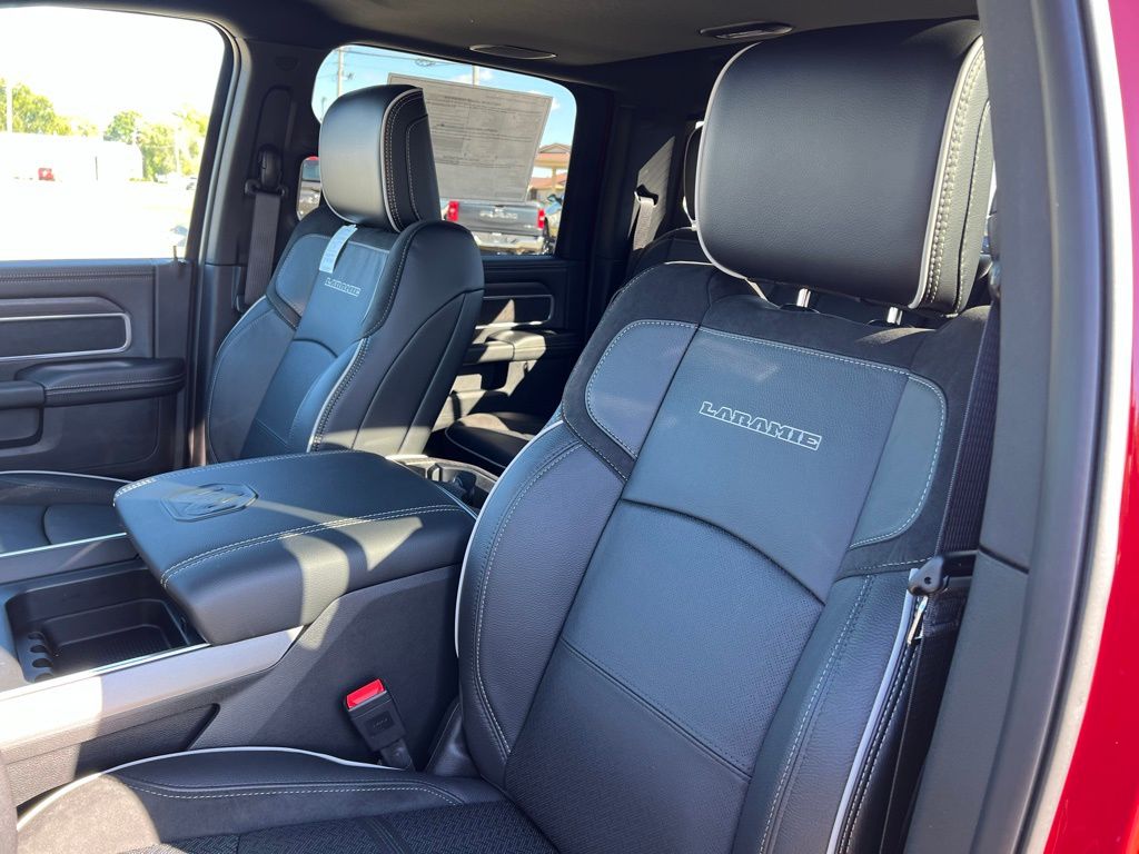 2026 RAM 2500 Laramie - Photo 38
