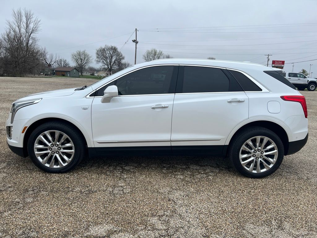 Used 2017 Cadillac XT5 Platinum with VIN 1GYKNFRS3HZ179590 for sale in Canton, IL
