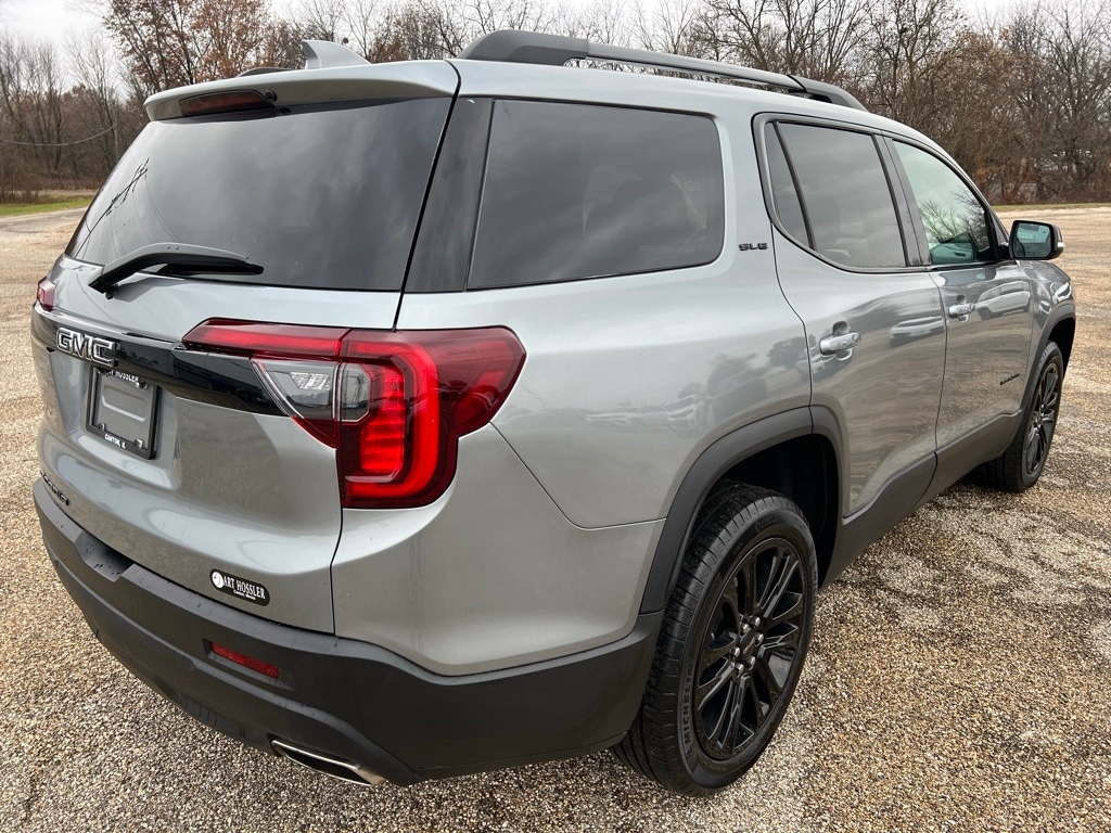 2023 Gmc Acadia SLE photo 3