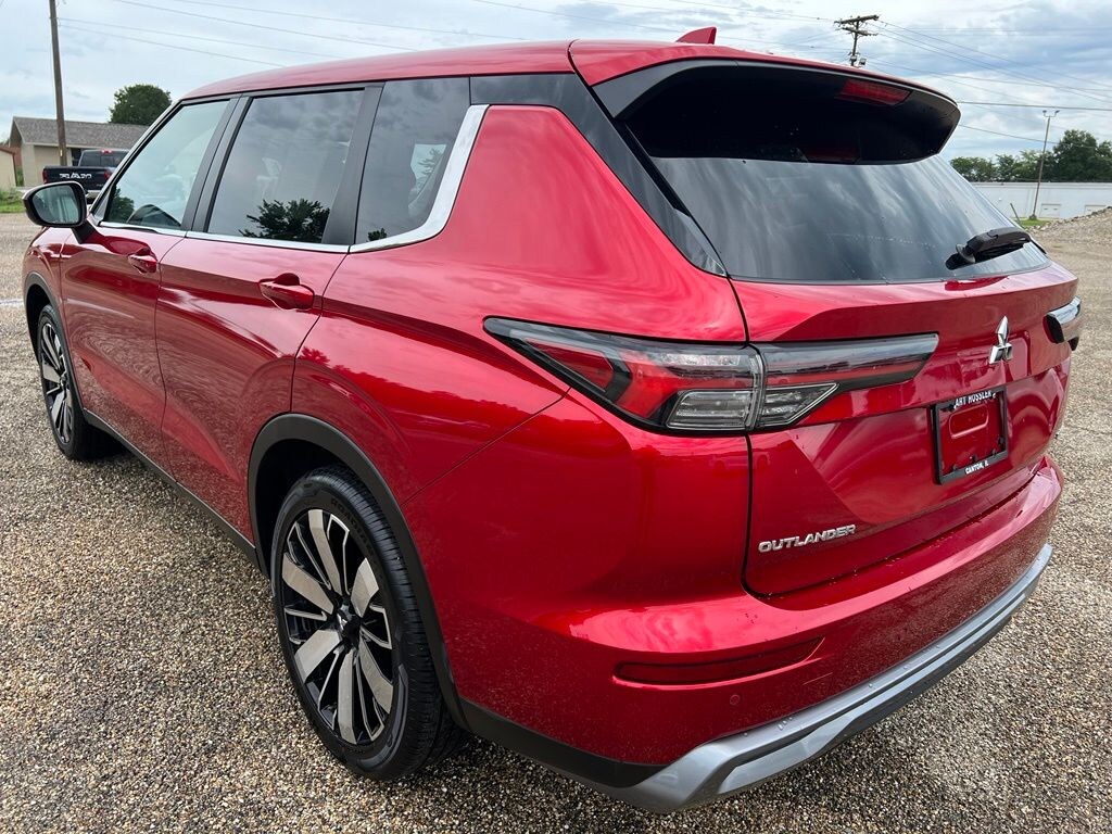 Used 2025 Mitsubishi Outlander SUV