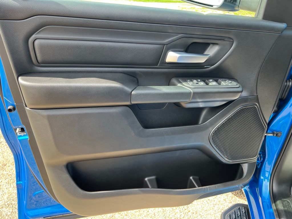 2025 RAM 1500 Tradesman - Photo 25