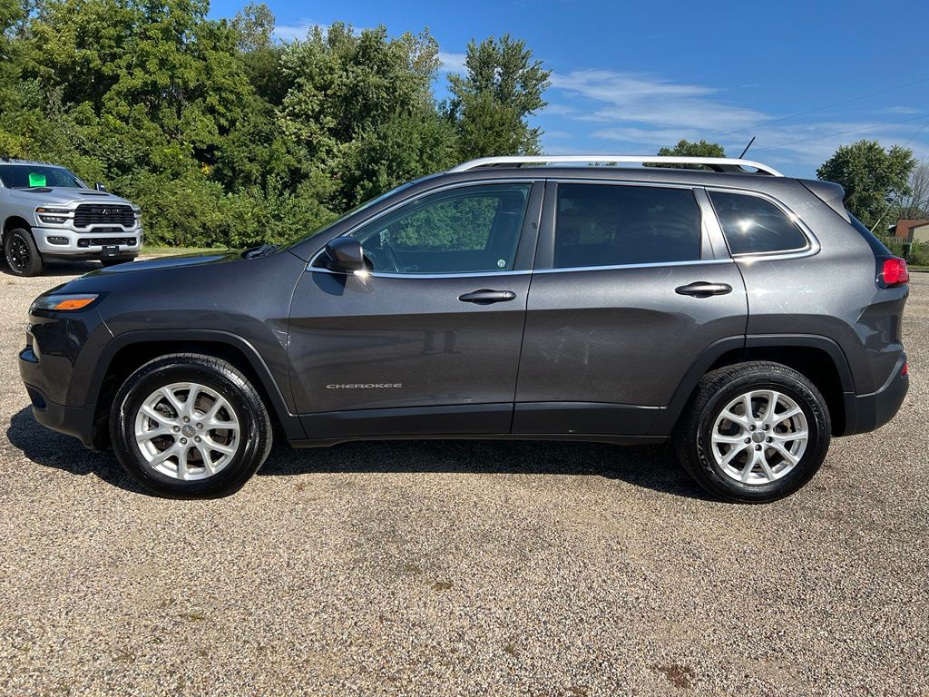 Used 2015 Jeep Cherokee Latitude with VIN 1C4PJMCS9FW788556 for sale in Canton, IL
