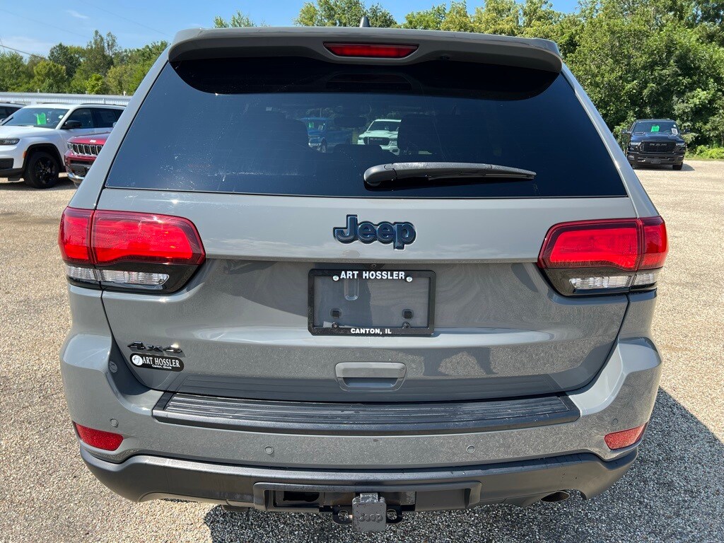 2020 Jeep Grand Cherokee Laredo Upland photo 3