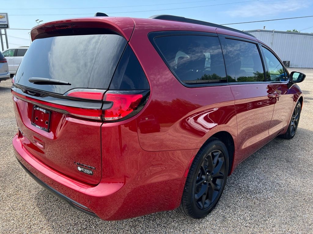 New 2027 Chrysler Pacifica Passenger Van