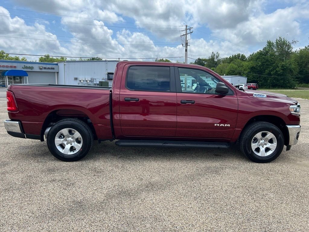 New 2025 Ram 1500 TRADESMAN CREW CAB 4X4 5'7 BOX Pickup