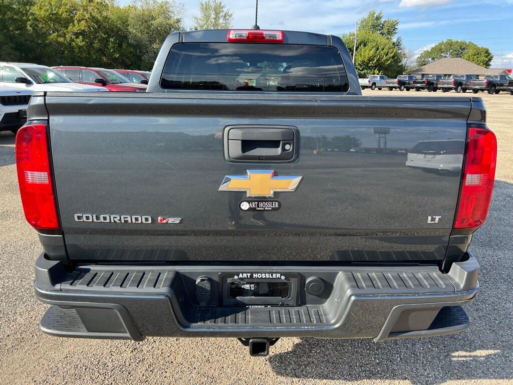 2017 Chevrolet Colorado LT photo 4