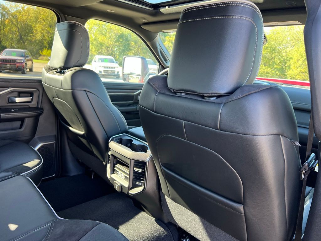 2026 RAM 2500 Laramie - Photo 16