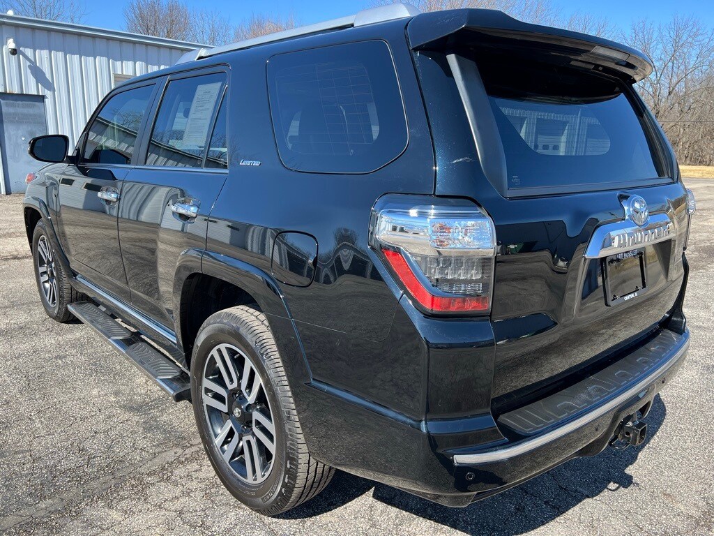 2022 Toyota 4Runner Limited photo 3