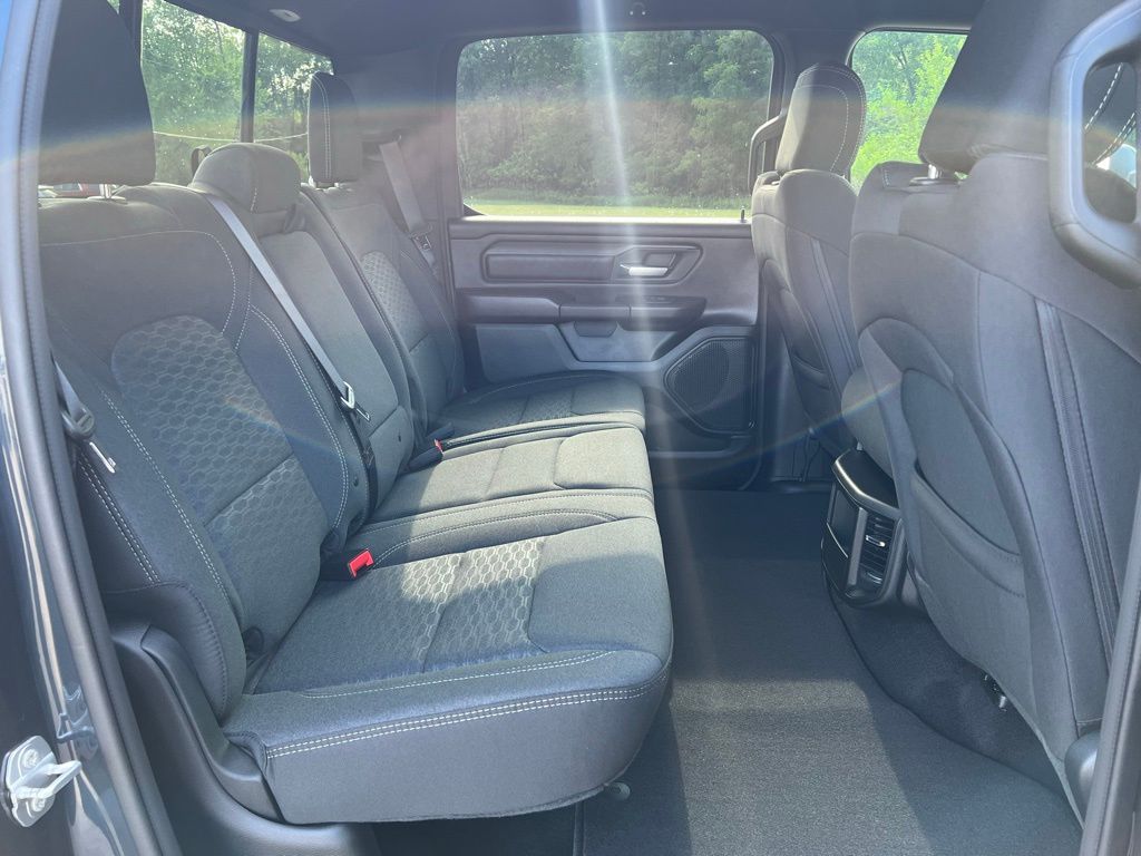 2025 RAM 1500 Tradesman - Photo 12