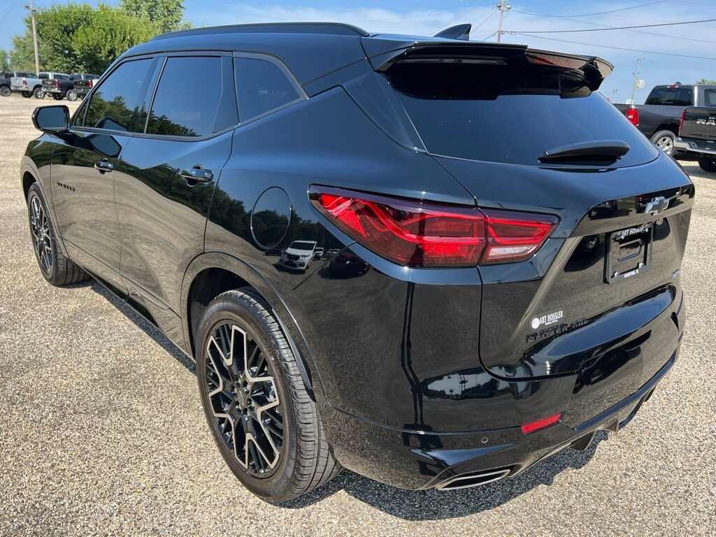 2023 Chevrolet Blazer RS photo 3