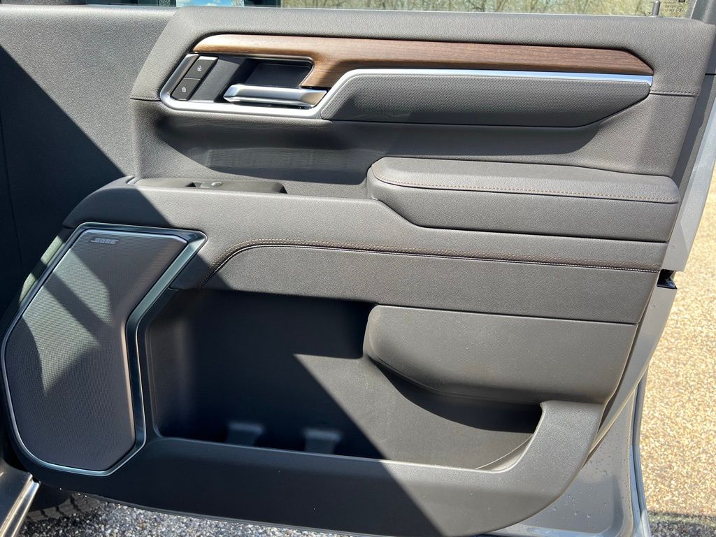 2025 Chevrolet Silverado 2500HD High Country - Photo 14